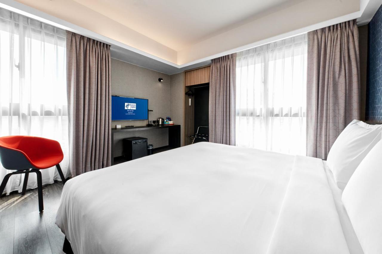 Holiday Inn Express Kaohsiung Love River By Ihg Екстериор снимка