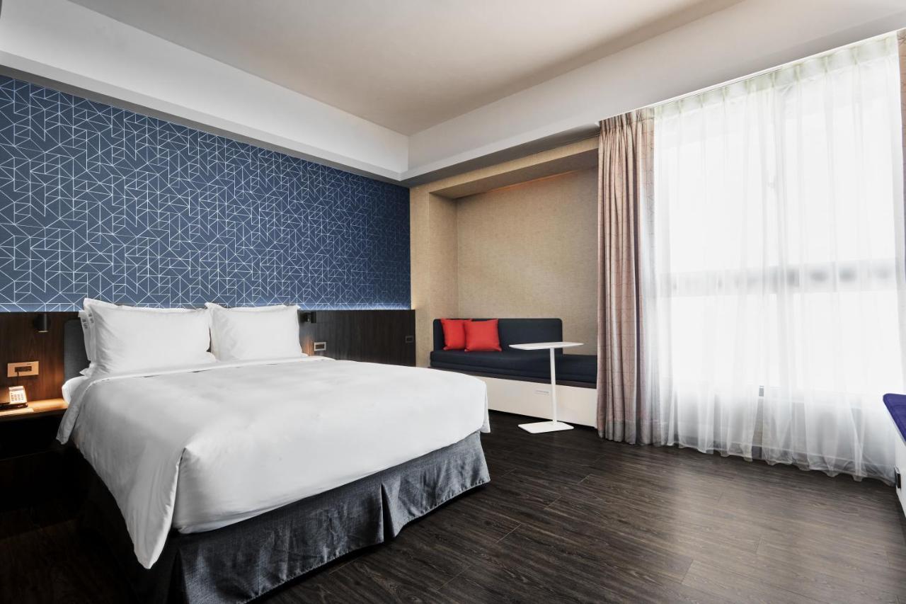 Holiday Inn Express Kaohsiung Love River By Ihg Екстериор снимка
