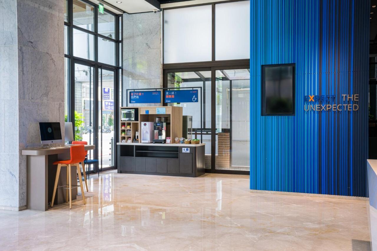 Holiday Inn Express Kaohsiung Love River By Ihg Екстериор снимка