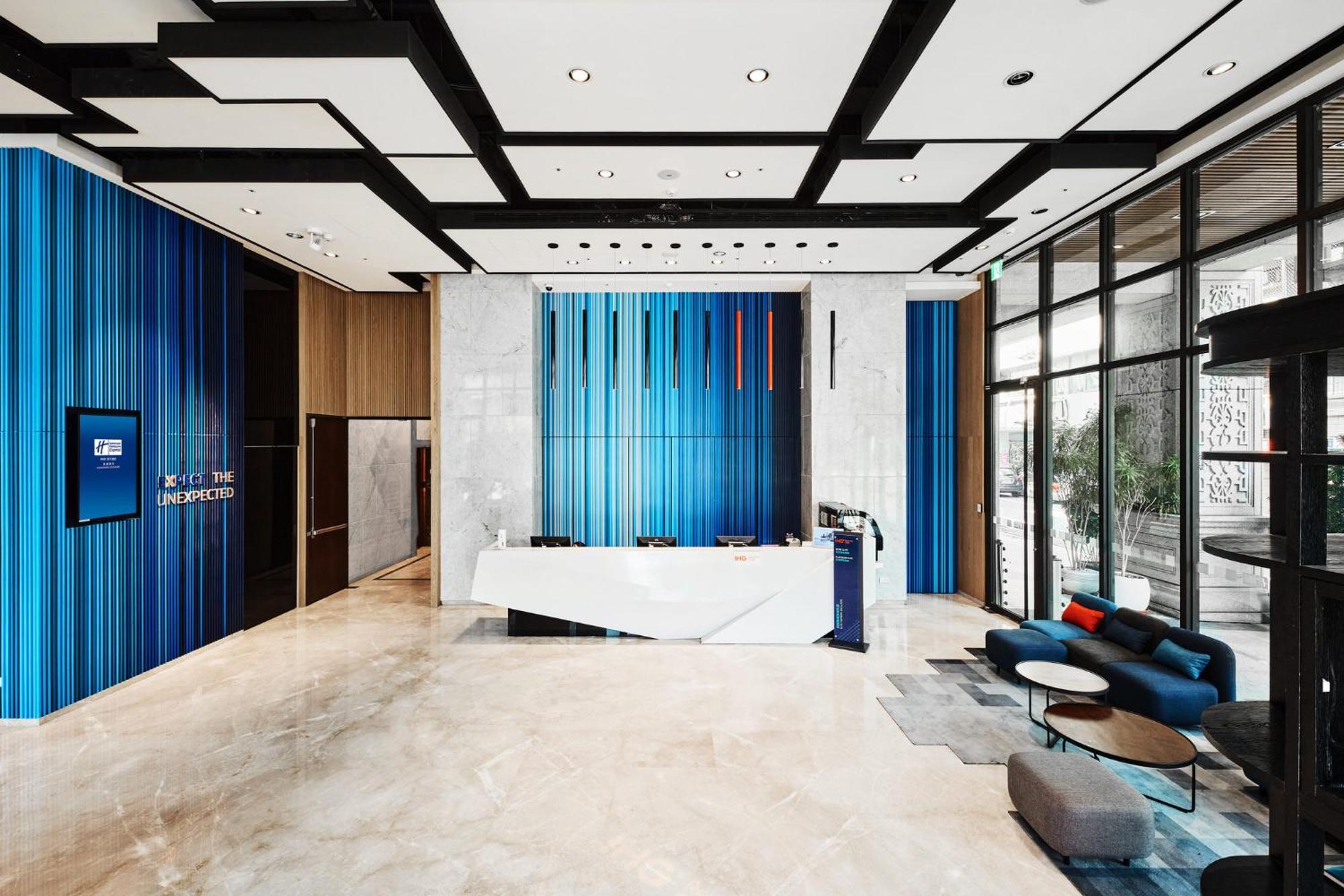 Holiday Inn Express Kaohsiung Love River By Ihg Екстериор снимка