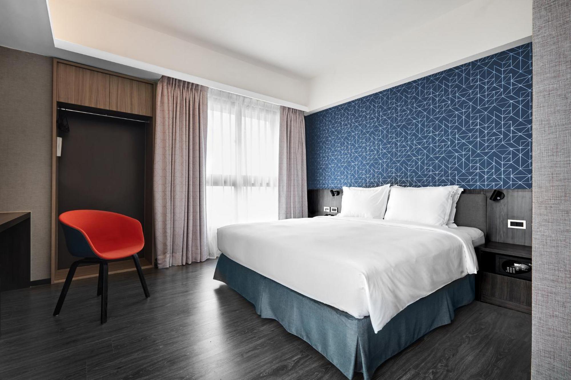 Holiday Inn Express Kaohsiung Love River By Ihg Екстериор снимка